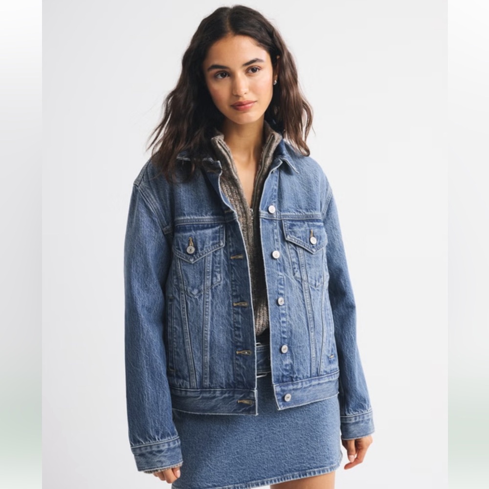 Abercrombie and Fitch Stretch Denim Trucker Jacket